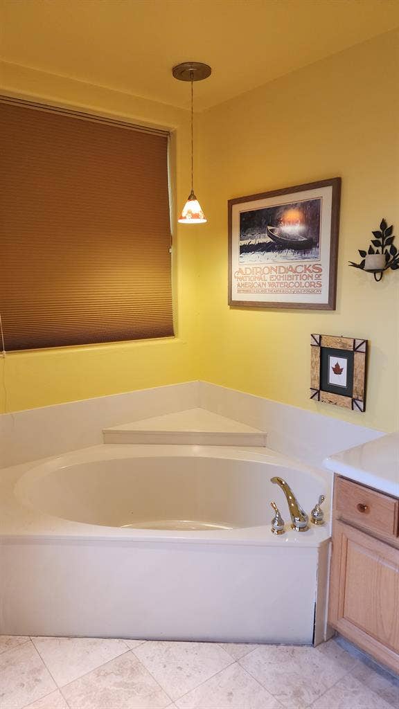 Ensuite bedroom on preserve