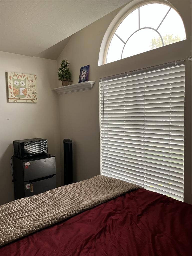 Bright & Comfortable Private Room