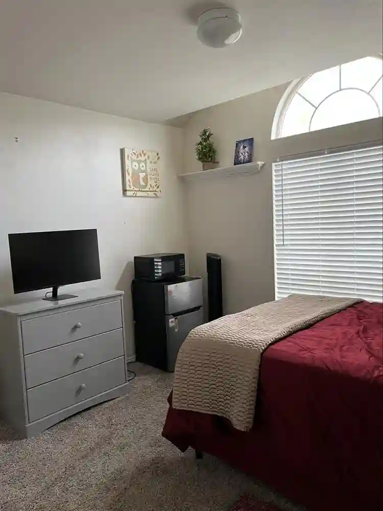Bright & Comfortable Private Room