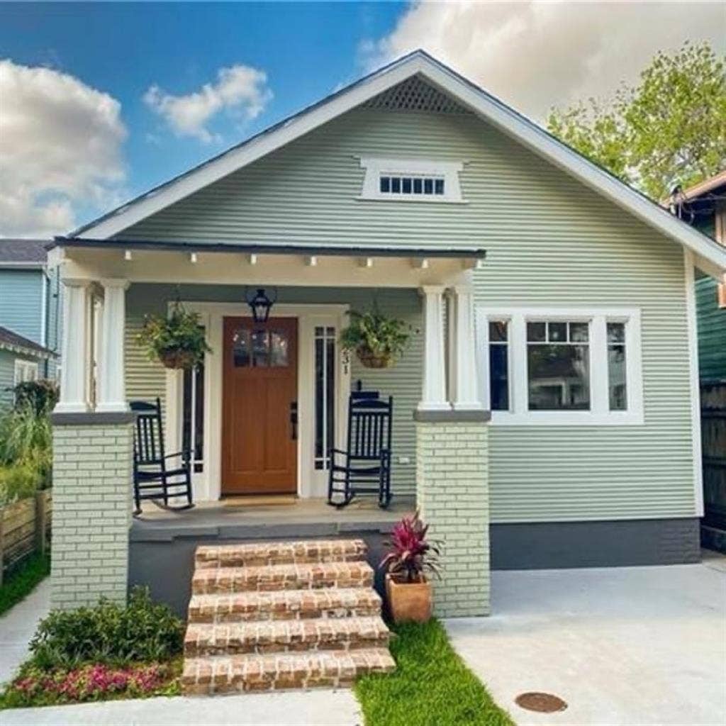 Uptown Gem!