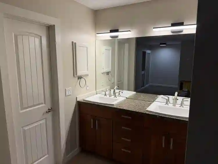 HUGE MASTER BEDROOM w/ Loft