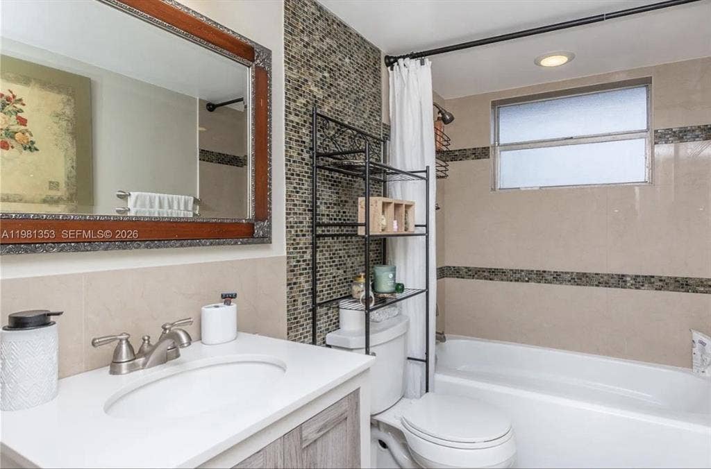 ✨ Private Room in Renovated Condo ✨
