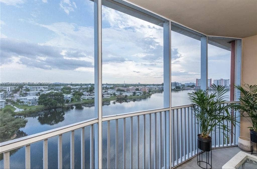 ✨ Private Room in Renovated Condo ✨