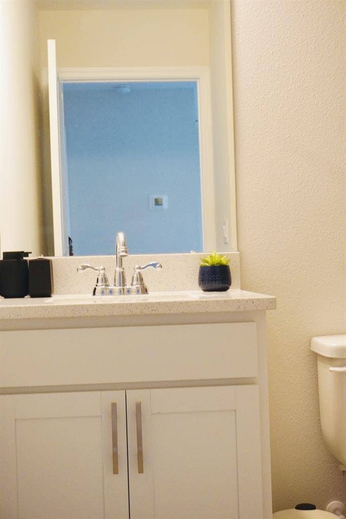 Furnished Rooms in Seffner Townhome