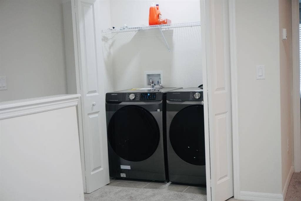Furnished Rooms in Seffner Townhome