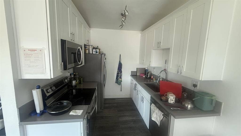 Looking for female roommate ASAP