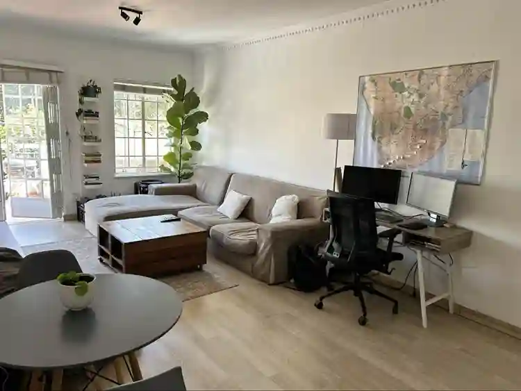Room to rent in Illovo