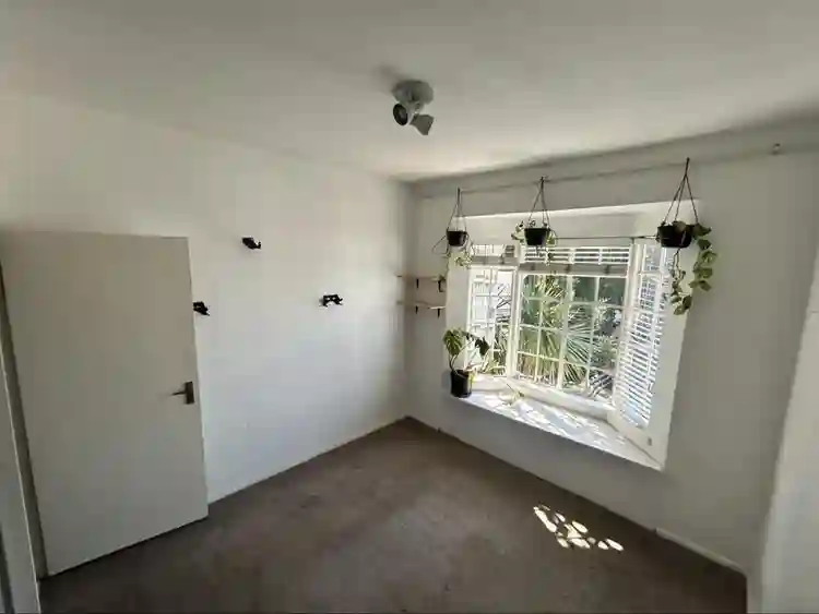Room to rent in Illovo