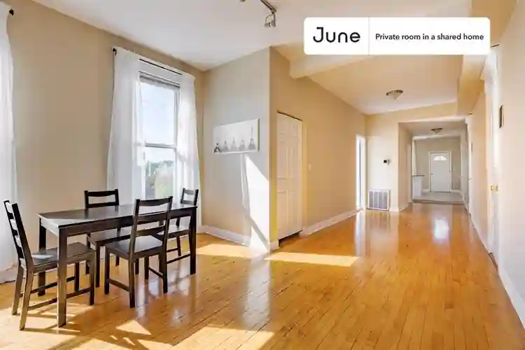 4 BR in Chicago