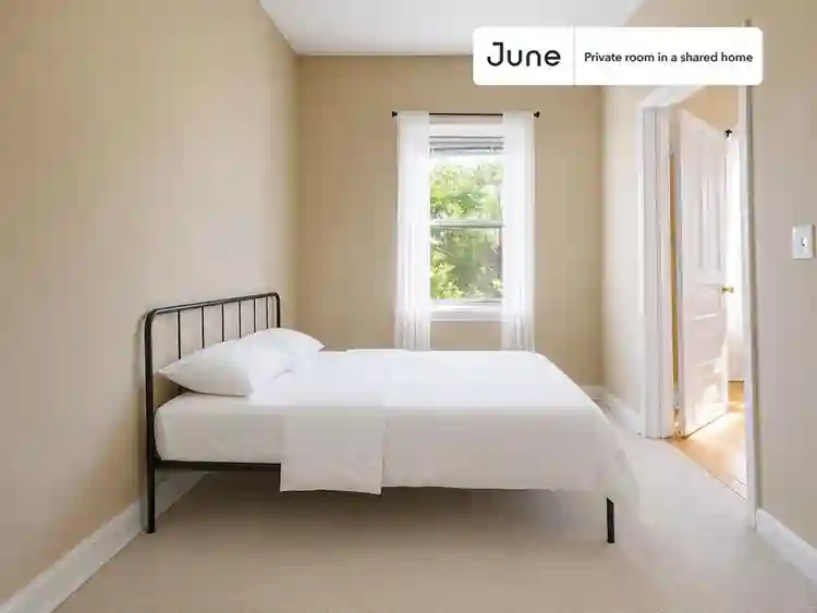 4 BR in Chicago