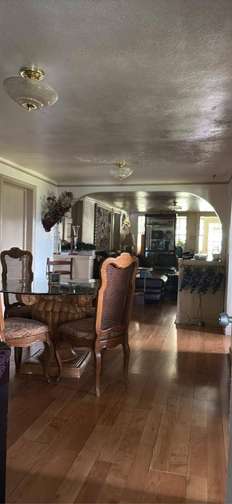 Roommate wanted-