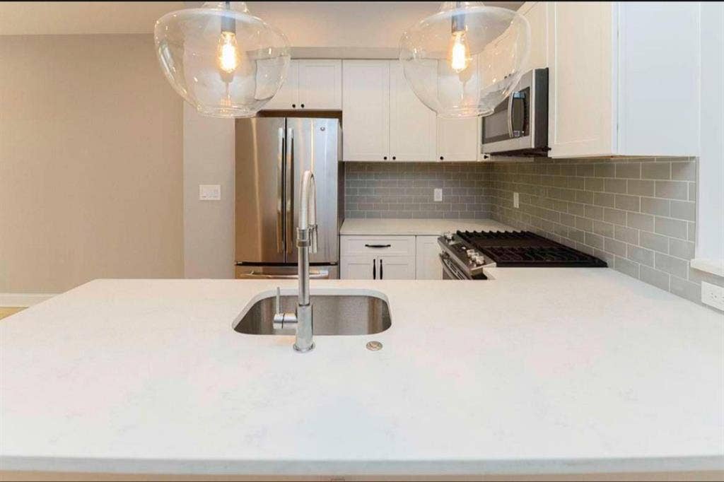 $1250.00 a month -
Brewerytown Room