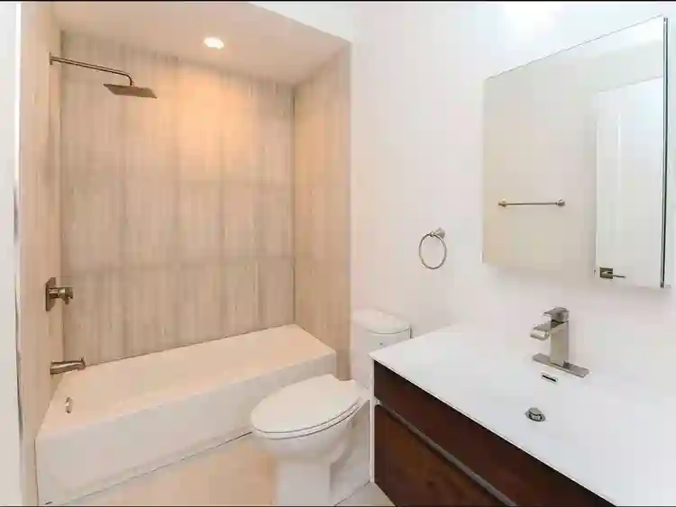 $1250.00 a month -
Brewerytown Room
