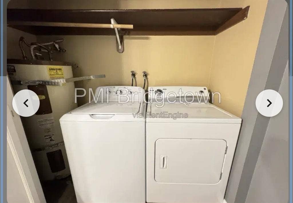 2B 2BA Condo; dog friendly, Oct 1