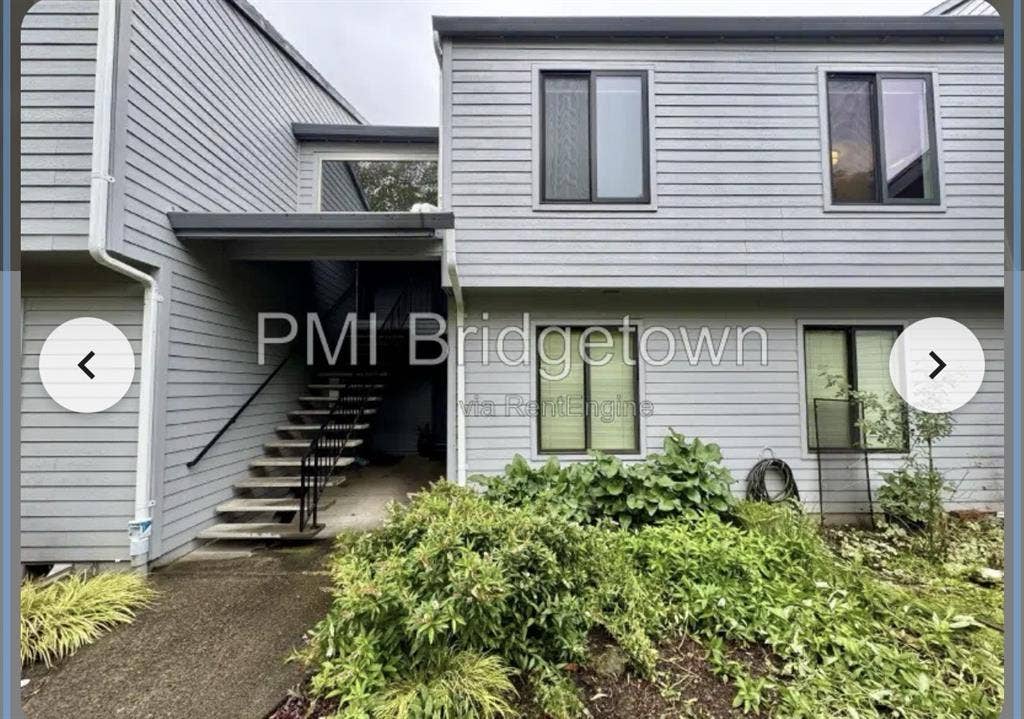2B 2BA Condo; dog friendly, Oct 1