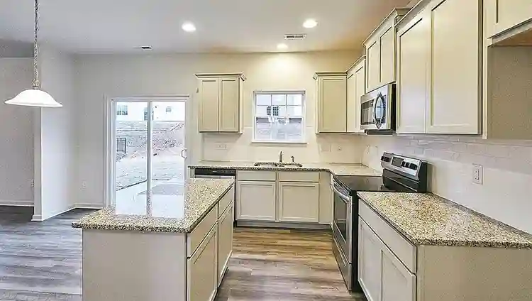 4 BR in Clayton