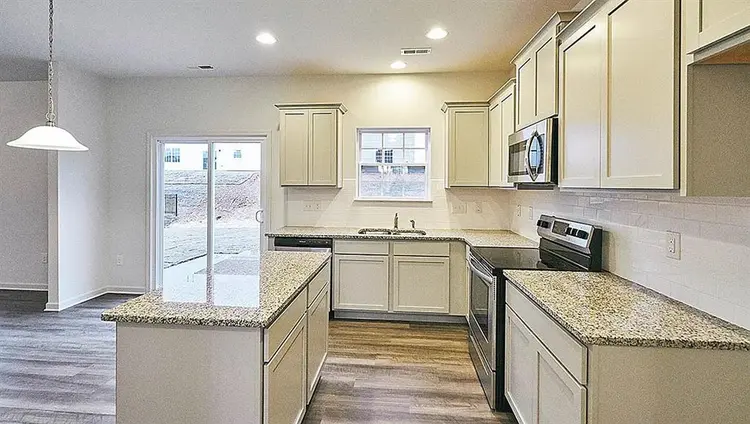 4 BR in Clayton