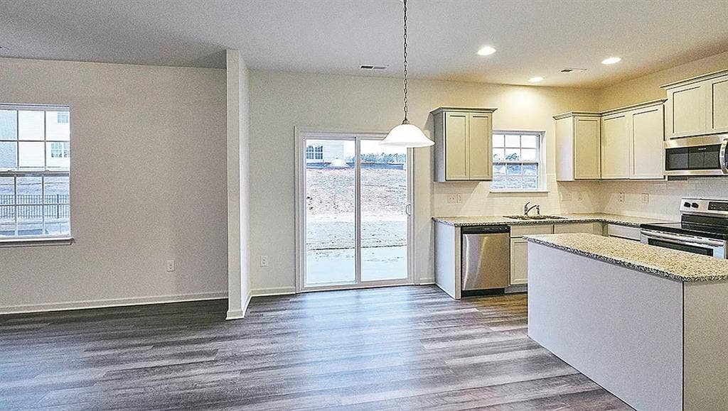 4 BR in Clayton