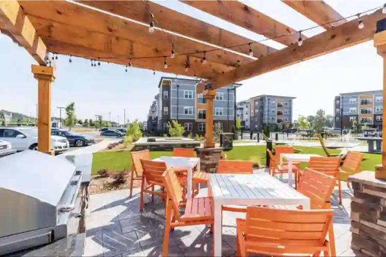 Sublease Available - SHV