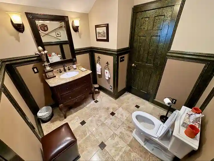 Room in spacious quite home