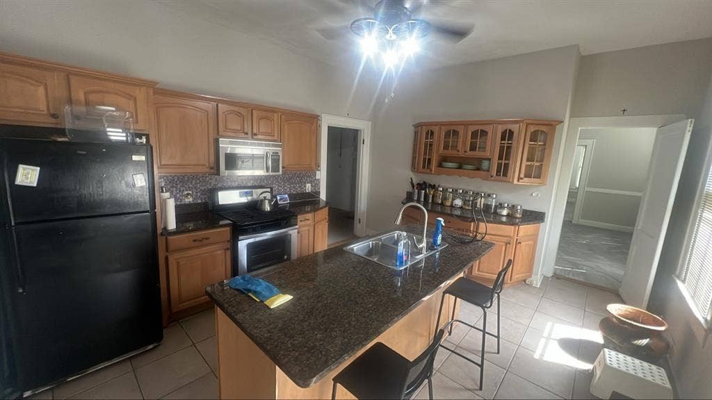 $700 Room for rent