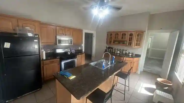 $700 Room for rent