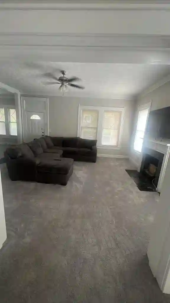 $700 Room for rent