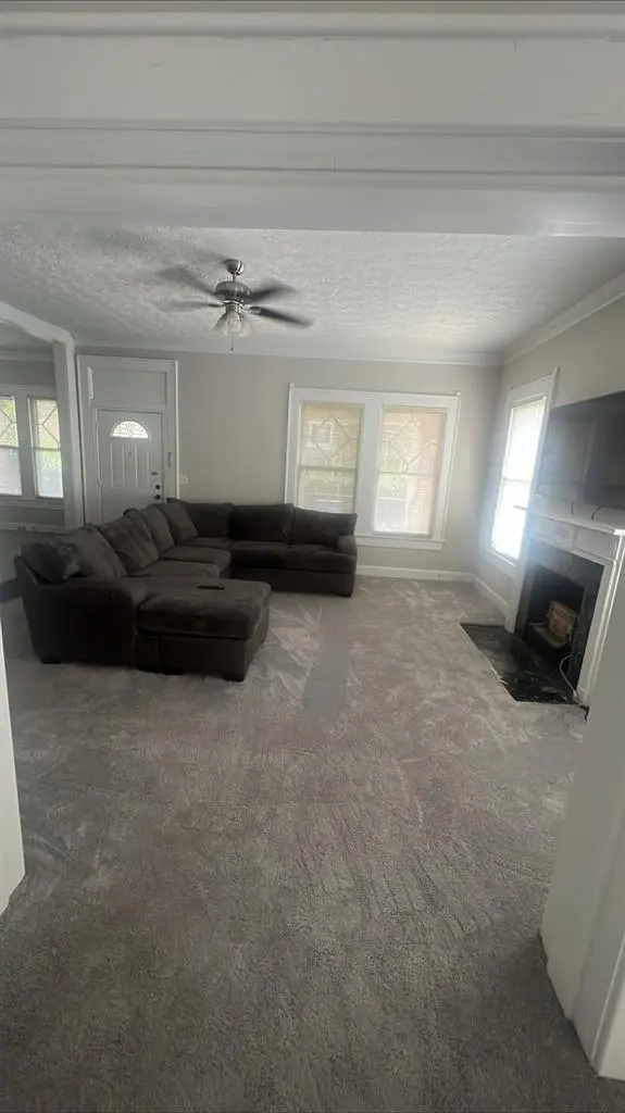 $700 Room for rent