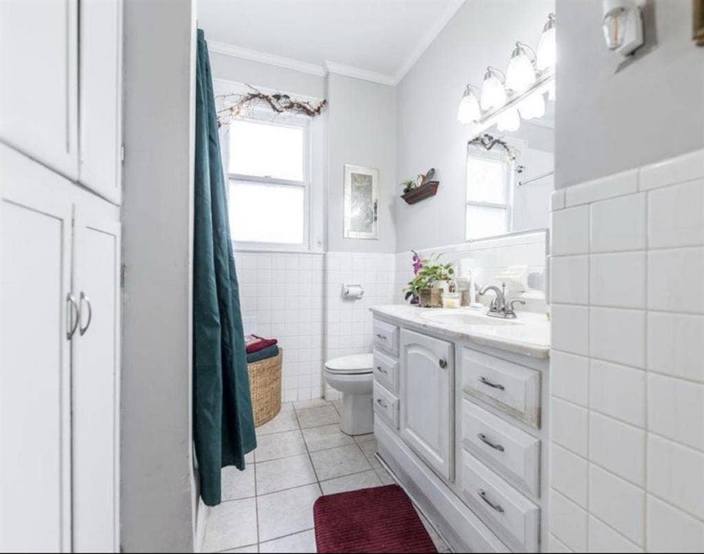 $700 Room for rent