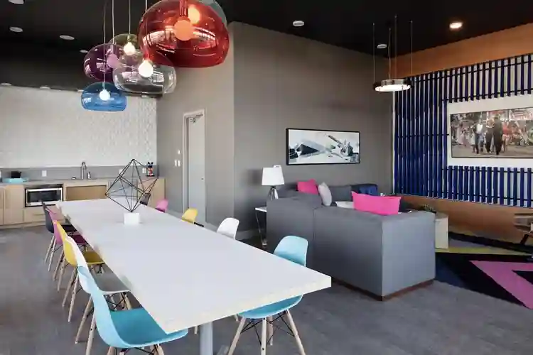 Sublet 1bed 1bath in 4/4 1100 sqft