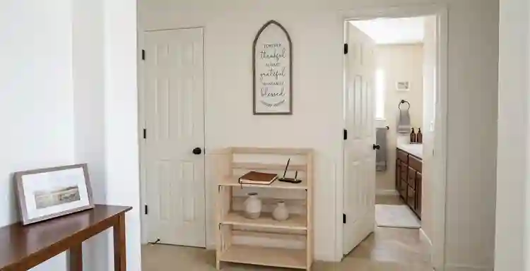 Great room in a quiet neighborhood.
