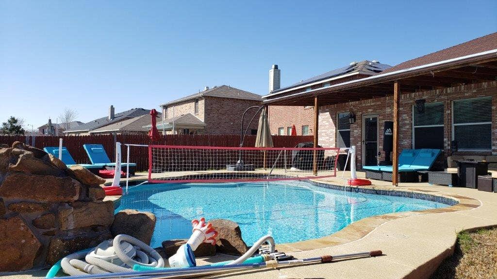 Furnished Room in Home with Pool