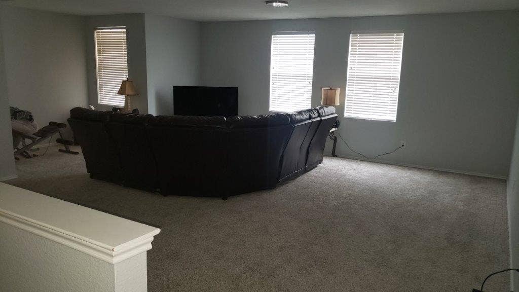 Furnished Room in Home with Pool