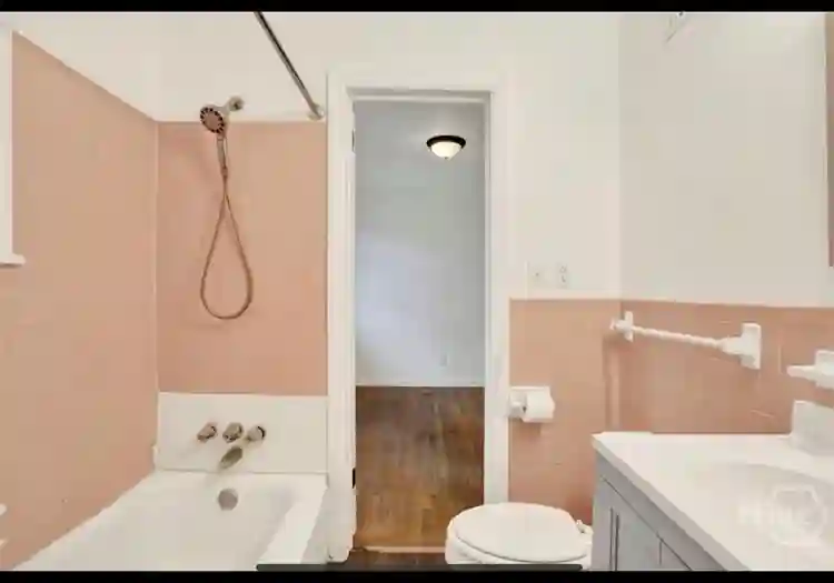 Single rooms for rent, pet friendly