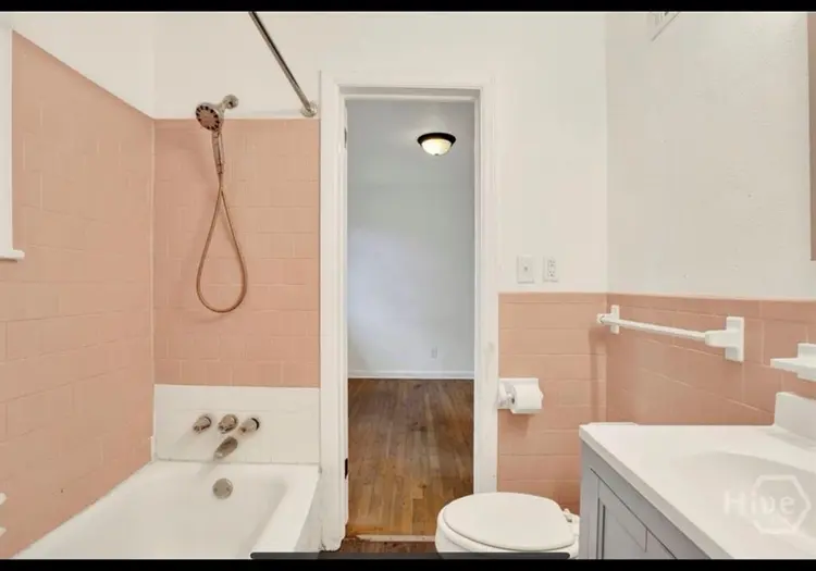 Single rooms for rent, pet friendly