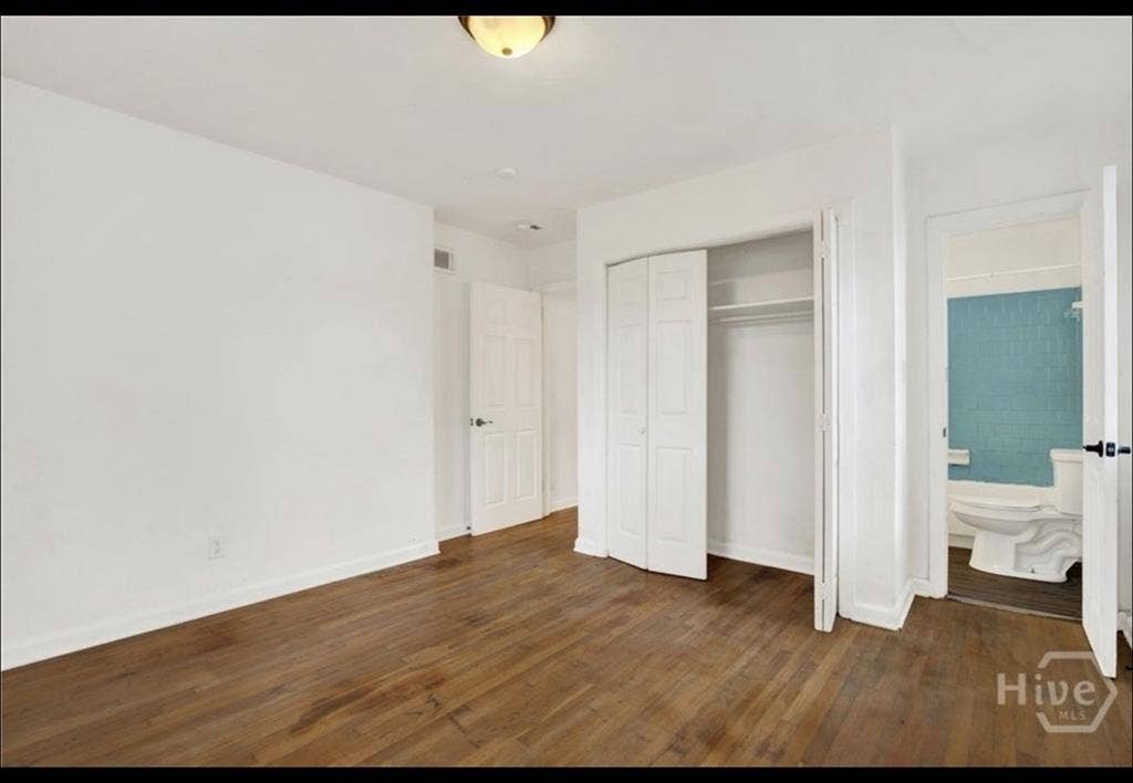 Single rooms for rent, pet friendly