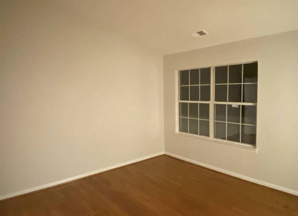 Room for rent private bathroom