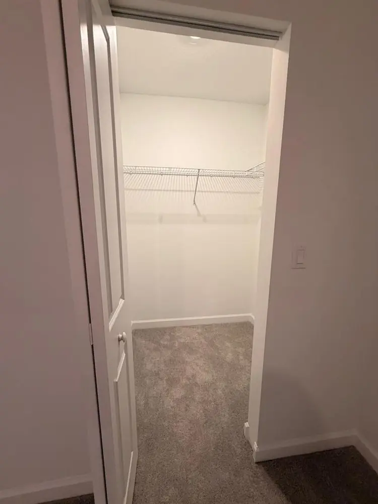 Room in Beautiful Gated Community