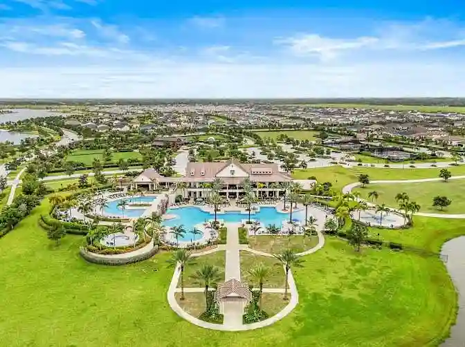 Room in Beautiful Gated Community