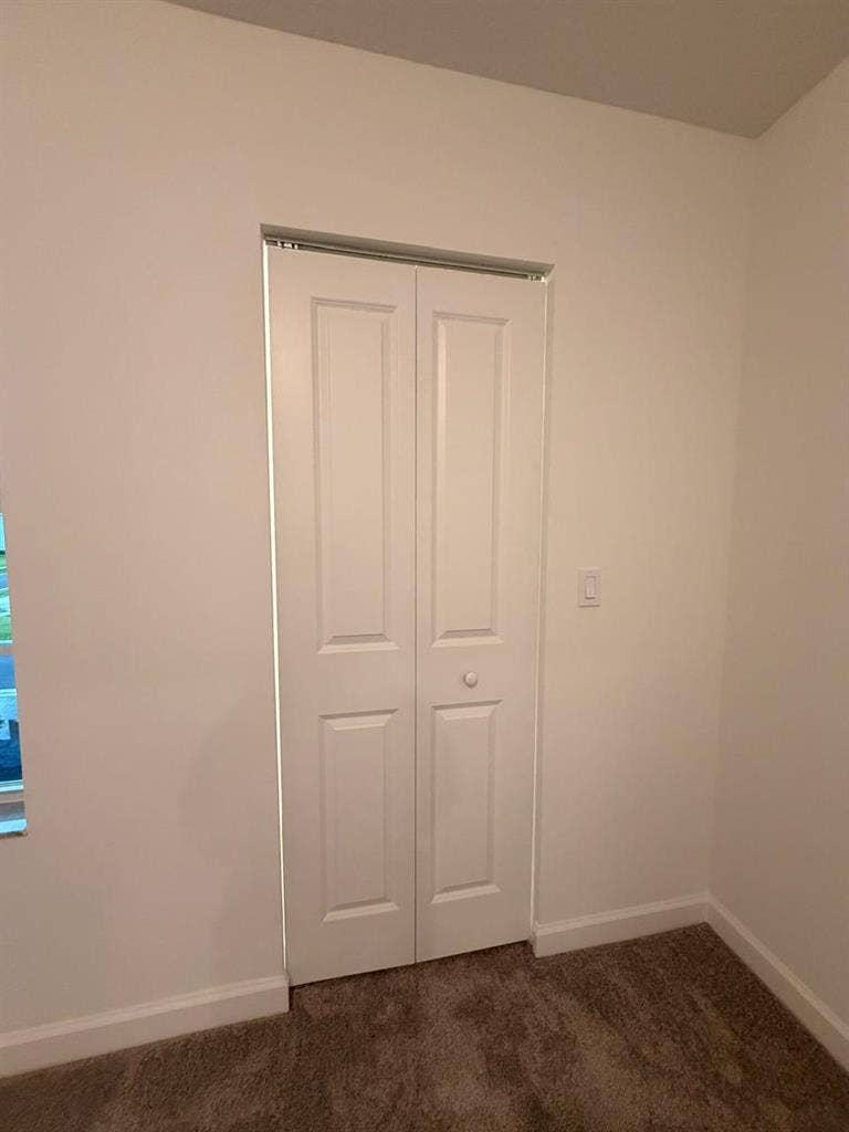 Room in Beautiful Gated Community