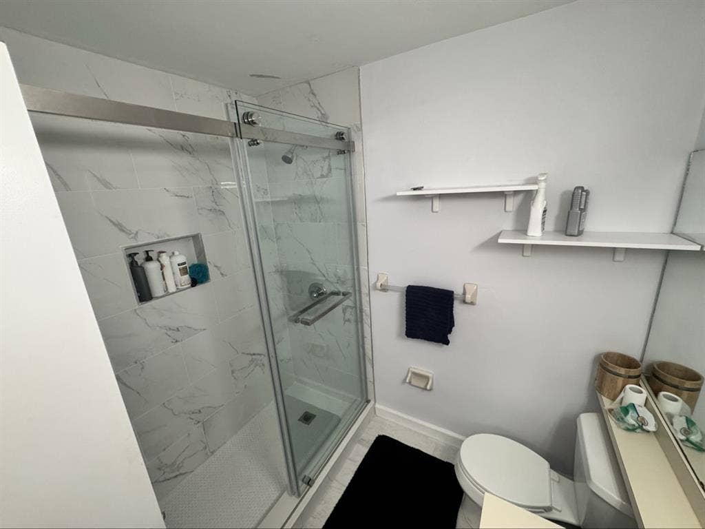 Fully Furnished Private Bedroomm