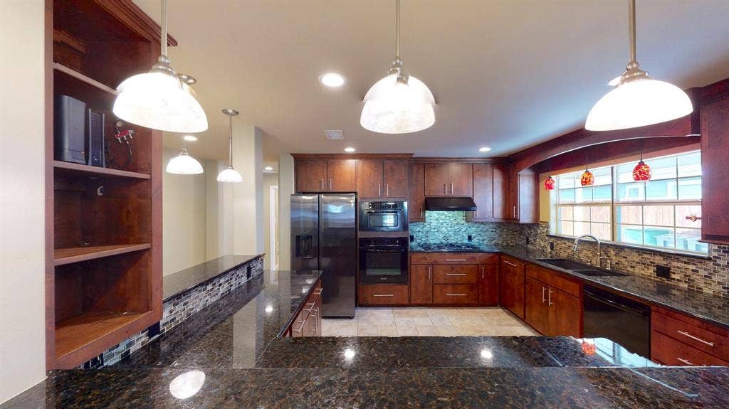5 BR in Fort Worth