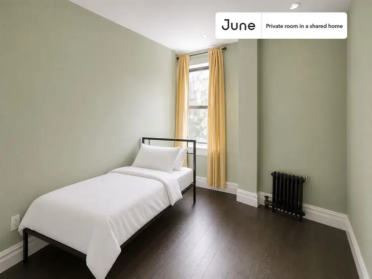 3 BR in New York City