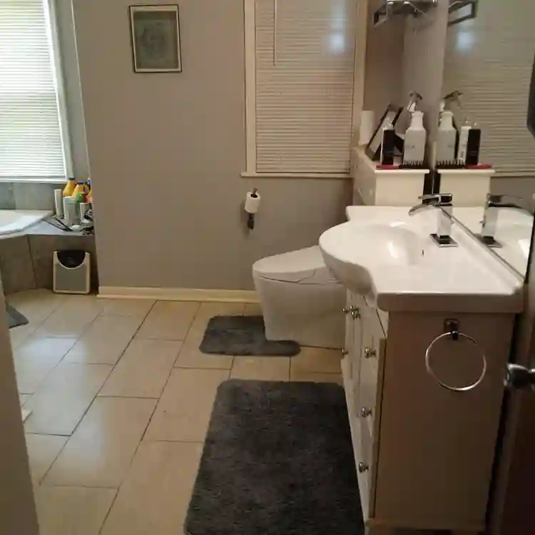 Private entrance spotless. Quiet.