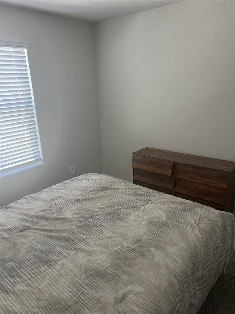 Room available now