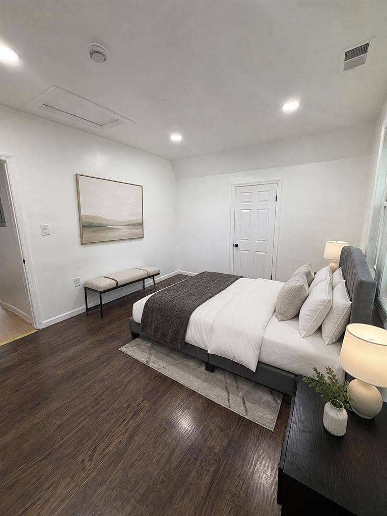 Private Furnished Room in 2BR