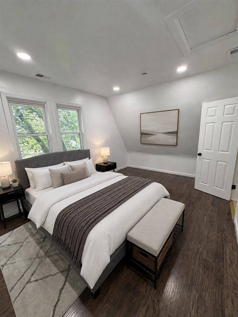 Private Furnished Room in 2BR