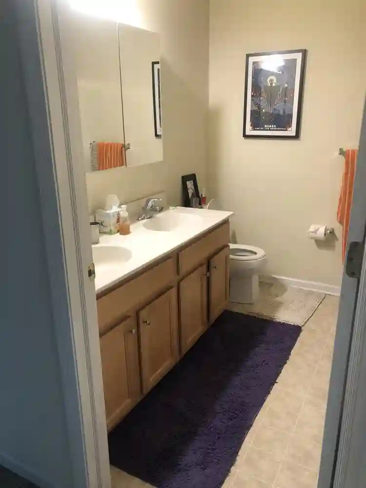 850 room in 2 bdrm Souderton