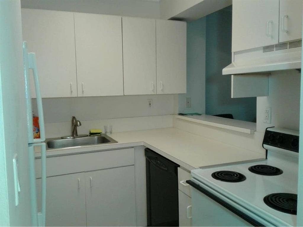 $950 Private Bedroom in Brickell