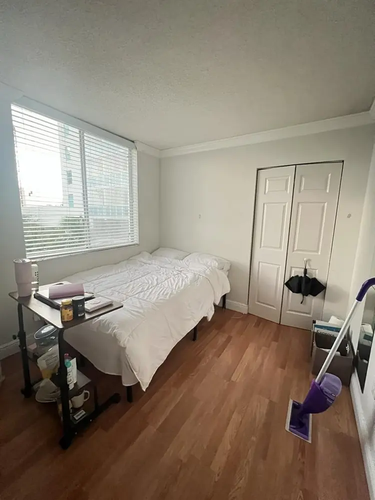 $950 Private Bedroom in Brickell